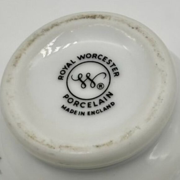 Vintage Royal Worcester Egg Coddler Single Size in the Woodland Pattern 3.5 Inch - Picture 6 of 6